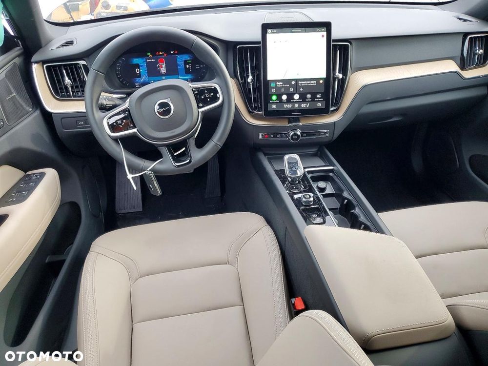 Volvo XC 60 T8 AWD Recharge Geartronic Inscription - 9
