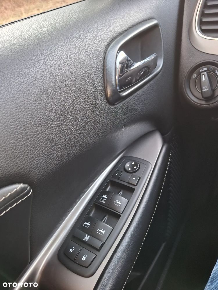 Dodge Journey - 12