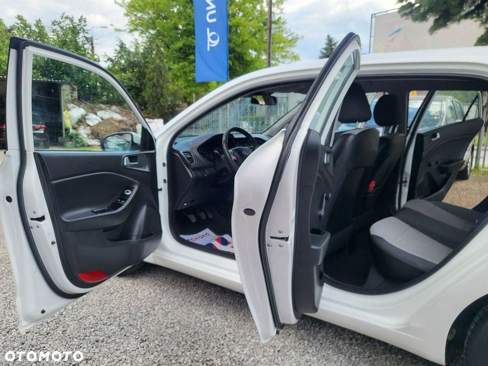 Hyundai i20 - 16