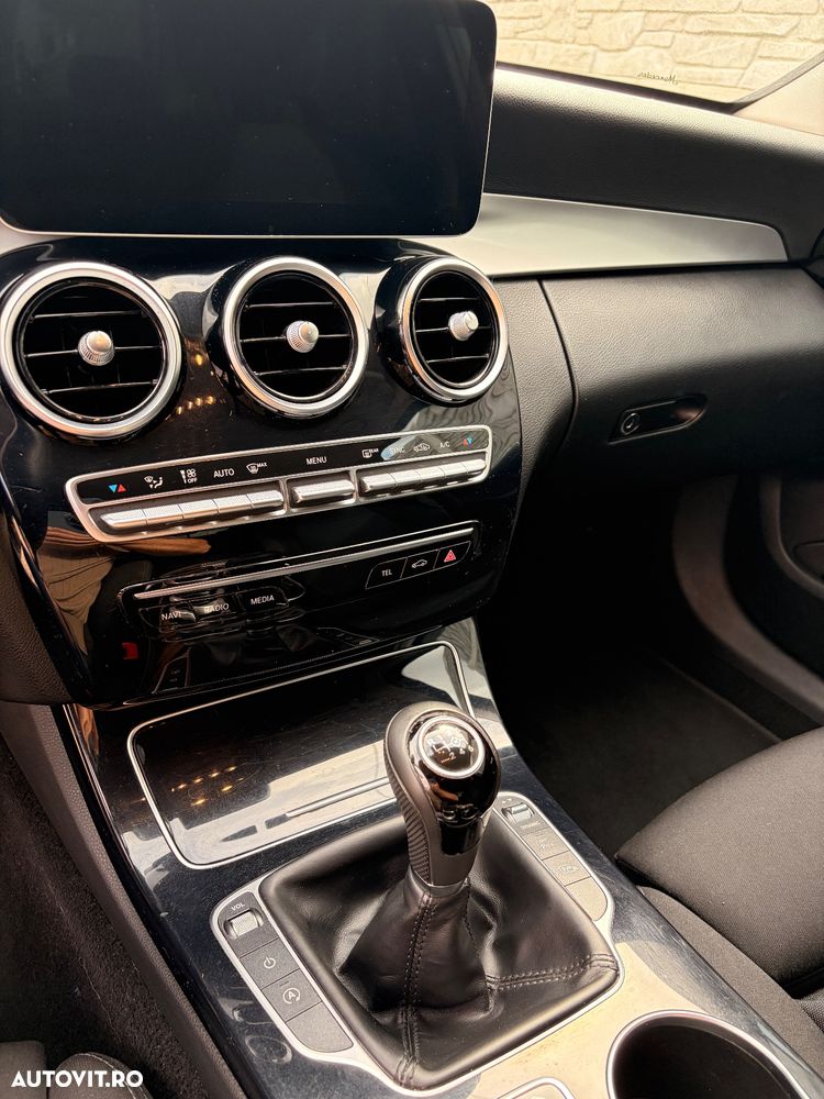 Mercedes-Benz C - 13