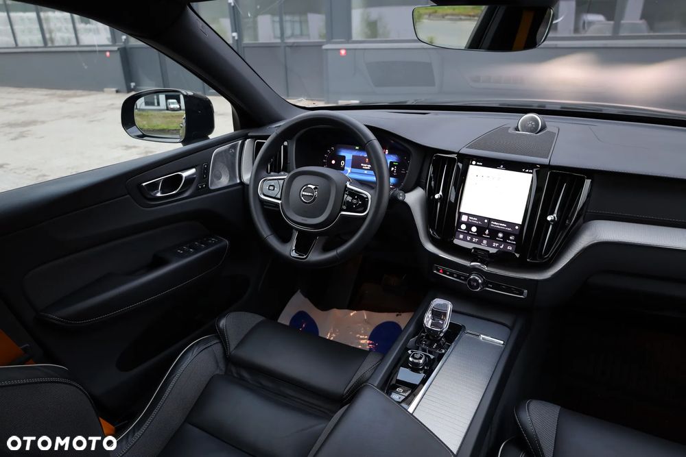 Volvo XC 60 T8 AWD Polestar Engineered - 22