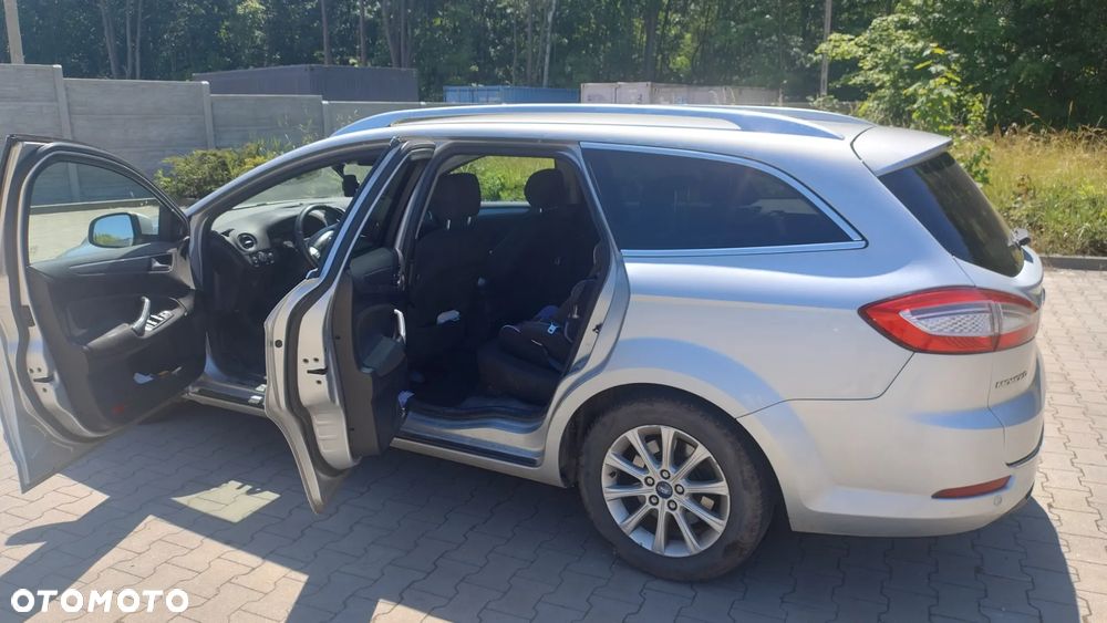 Ford Mondeo 2.0 TDCi Ghia - 10