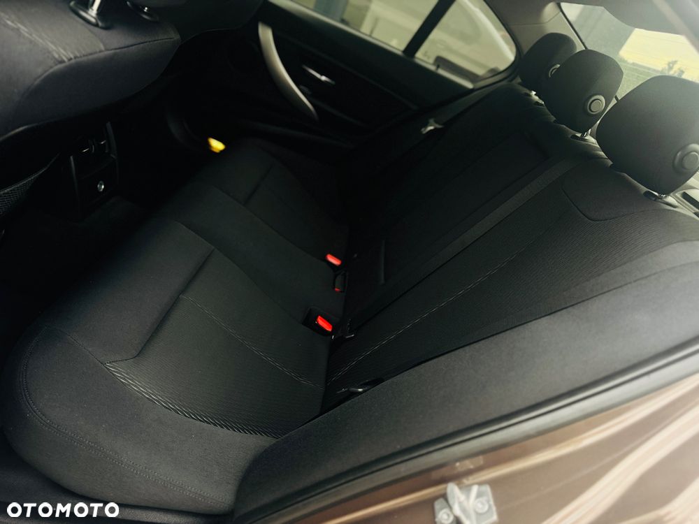 BMW Seria 3 316d DPF Edition Exclusive - 21