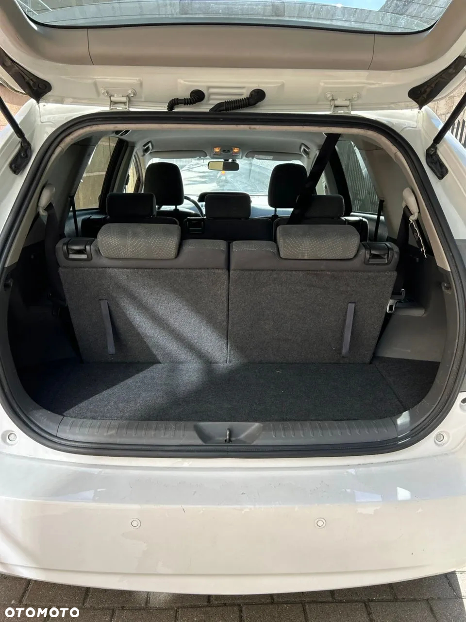 Toyota Prius+ - 6