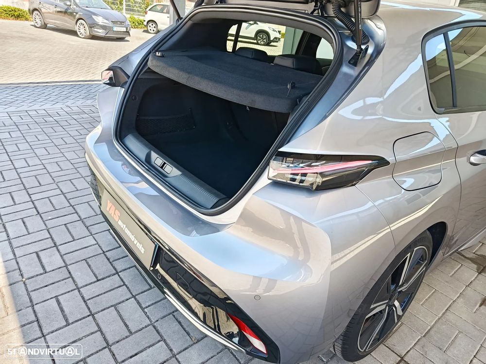 Peugeot 308 PureTech 130 EAT8 GT - 27