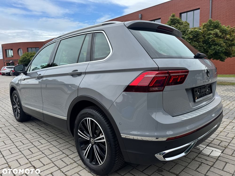 Volkswagen Tiguan - 2