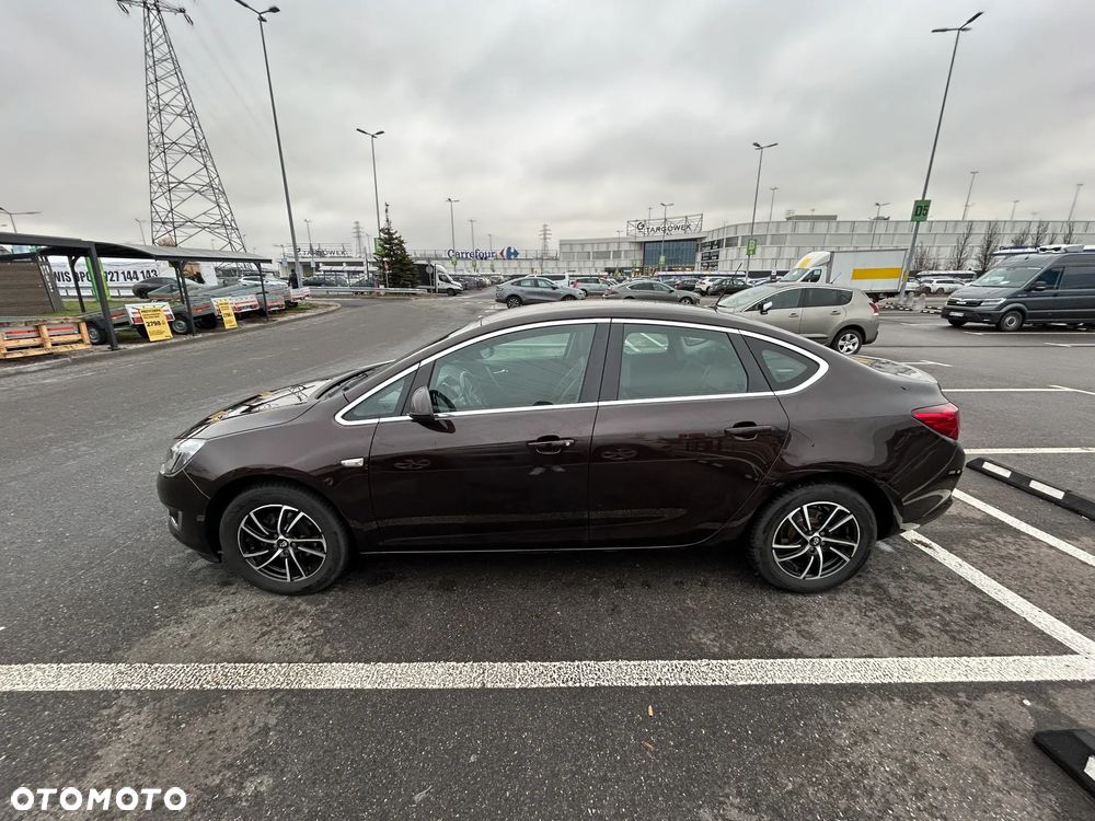 Opel Astra 1.6 Cosmo EU6 - 8