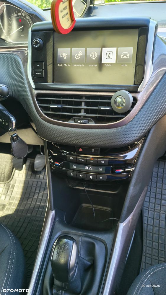 Peugeot 2008 - 15
