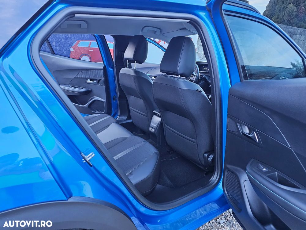 Peugeot 2008 1.5 BlueHDI STT EAT8 GT Line - 32