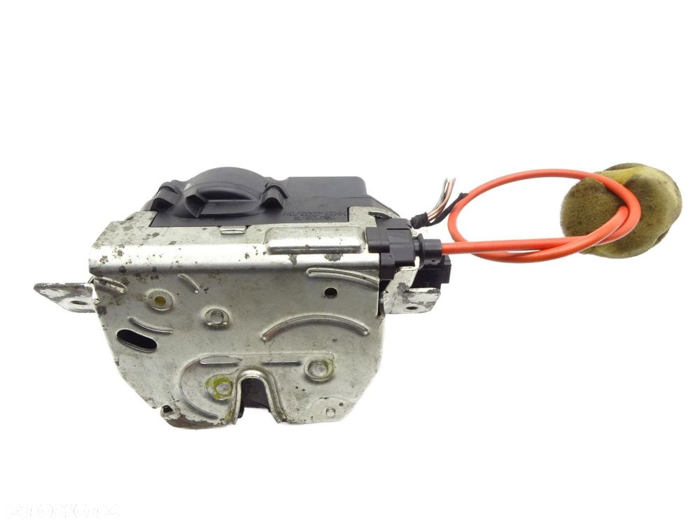 Zamek klapy bagażnika tył tylny rygiel a2117400235 mercedes ml w164 lift - 1
