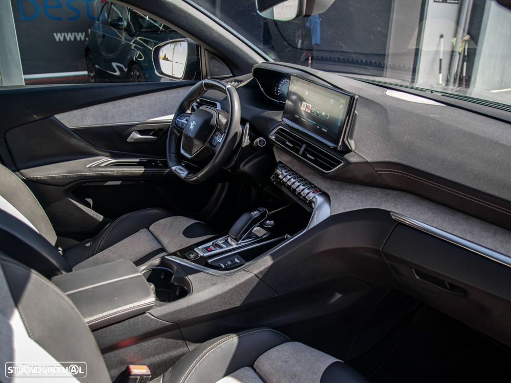 Peugeot 3008 1.6 Hybrid4 GT Pack e-EAT8 - 42