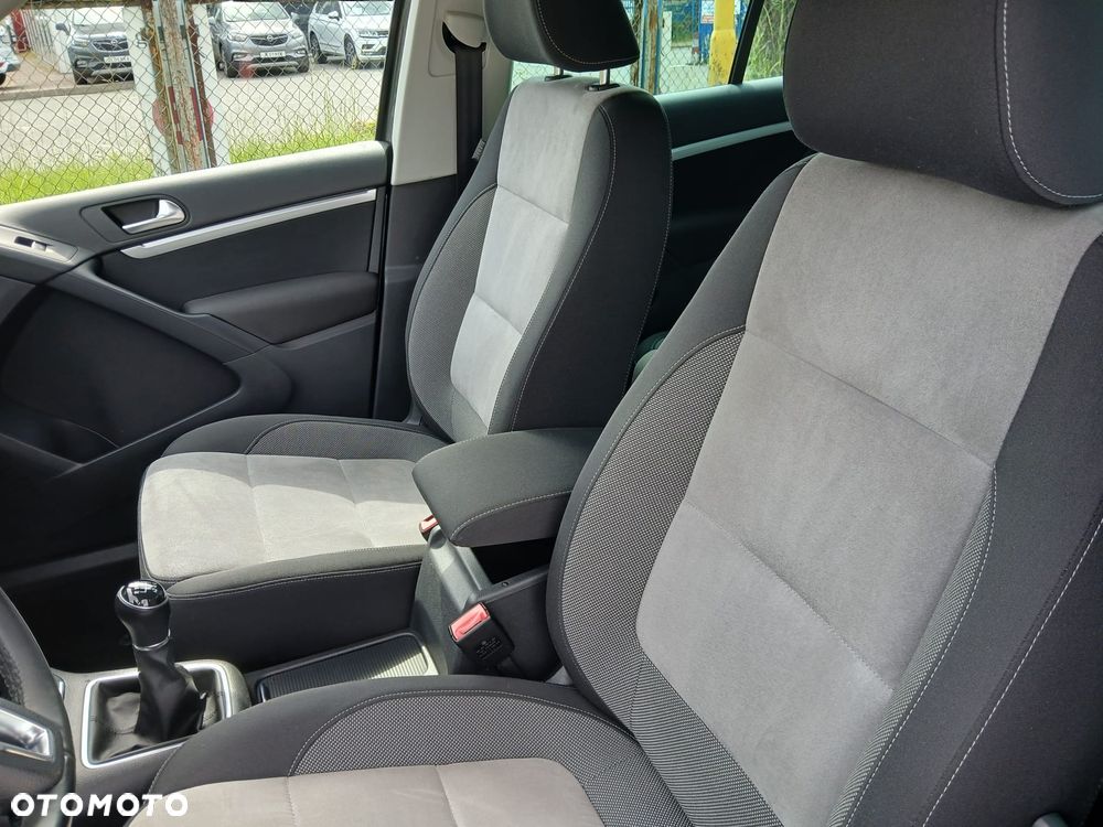 Volkswagen Tiguan - 24