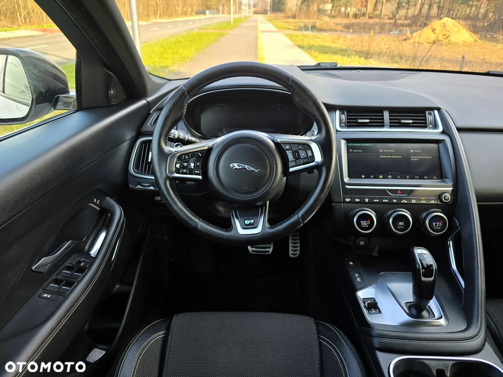 Jaguar E-Pace P200 AWD R-Dynamic - 5