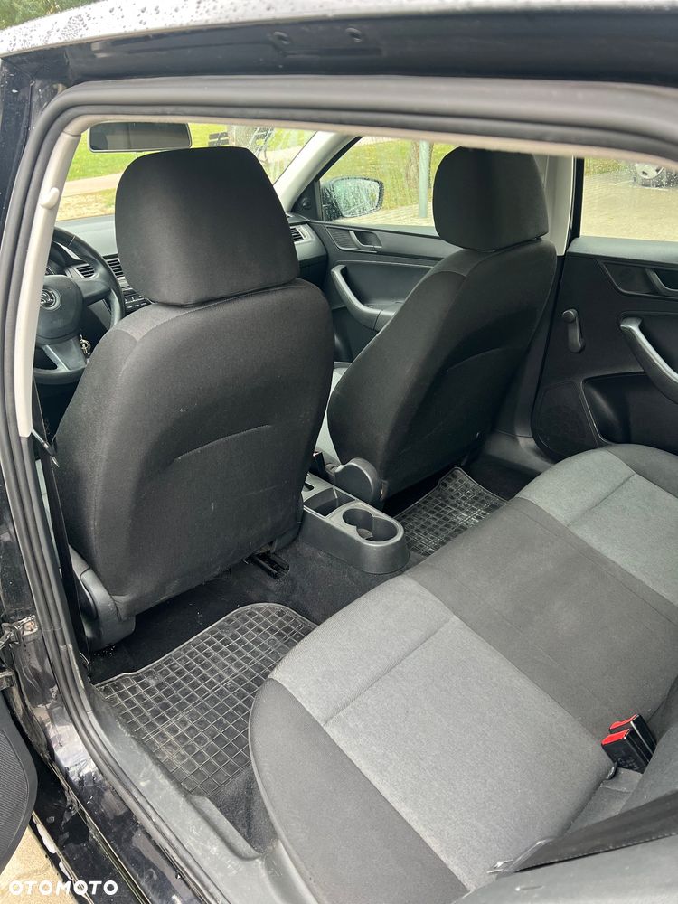 Skoda RAPID - 7