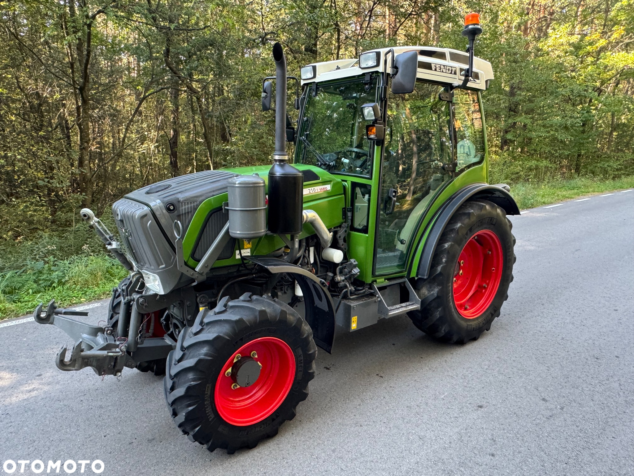 Fendt 210 F Sadowniczy 4x4 Sadownik Super Stan - 15
