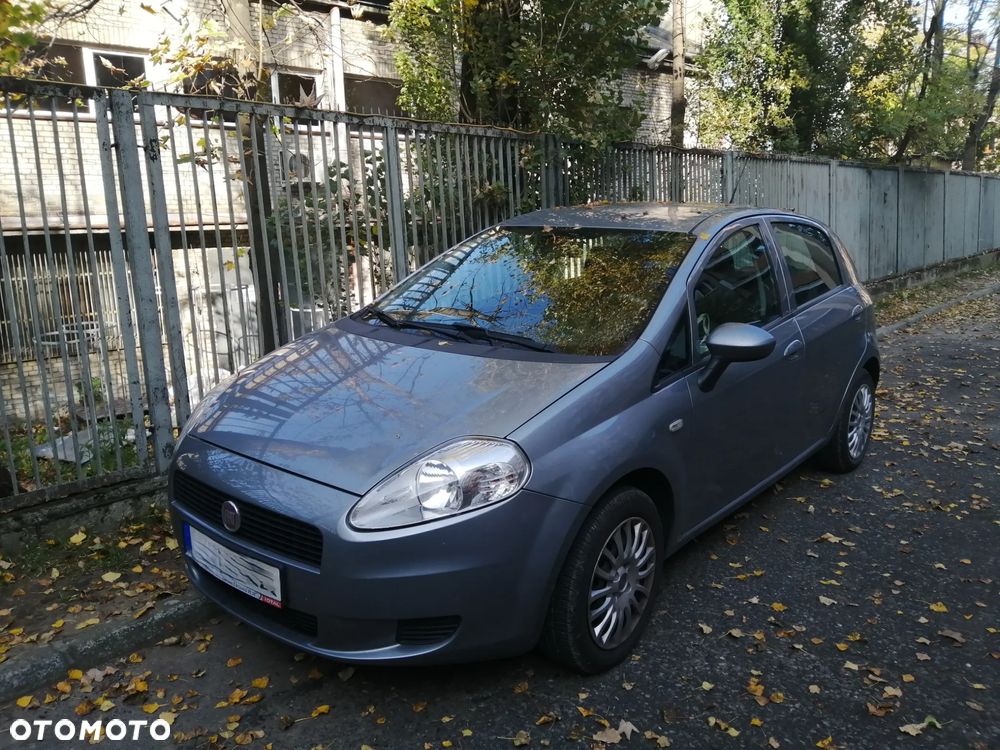 Fiat Grande Punto Actual 1.4 8V Estiva Blue&Me Euro5 - 1