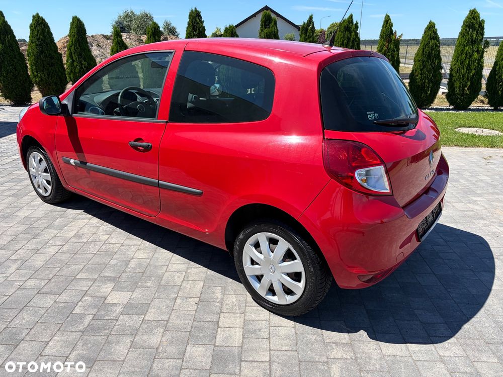 Renault Clio 1.2 16V All Inclusive - 2