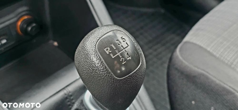 Kia Venga 1.4 M - 16