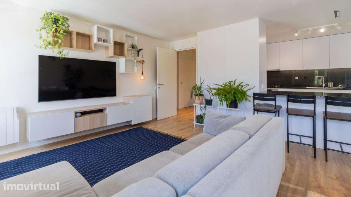 Apartamento com 3 quartos - localizado em Ramalde Porto - Grande imagem: 2/29