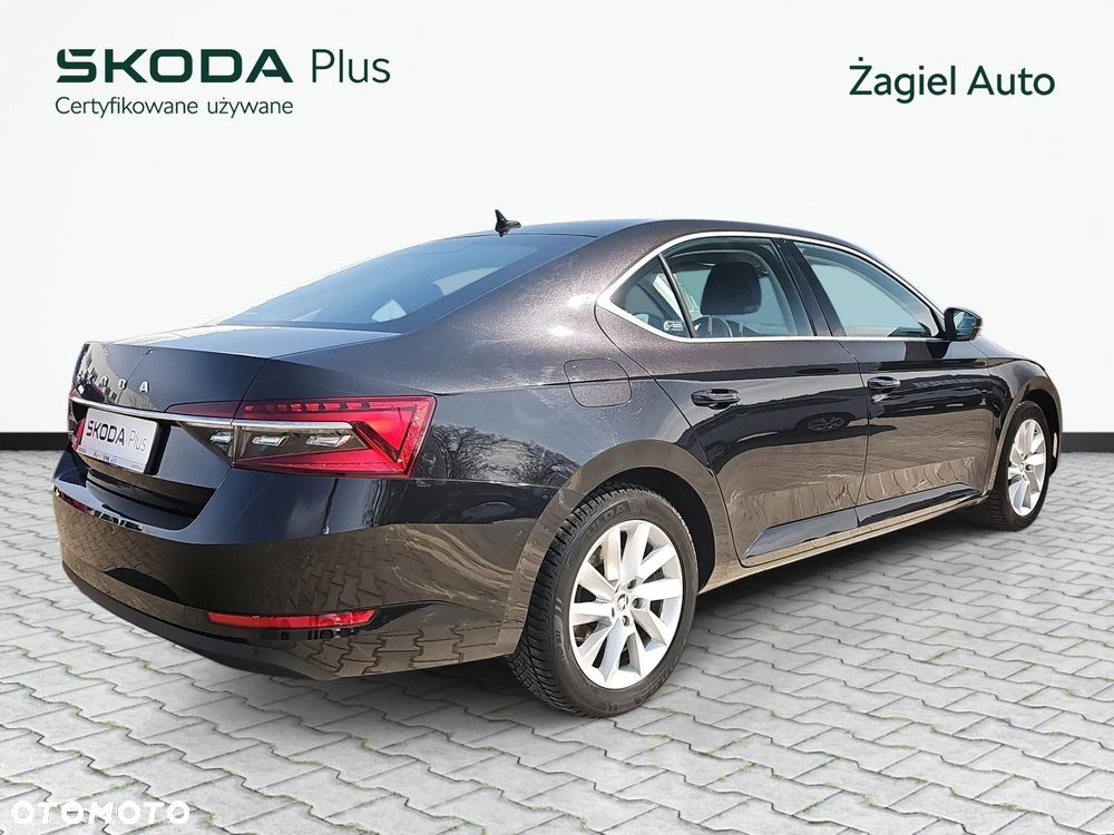 Skoda Superb 2.0 TDI SCR Ambition DSG - 5
