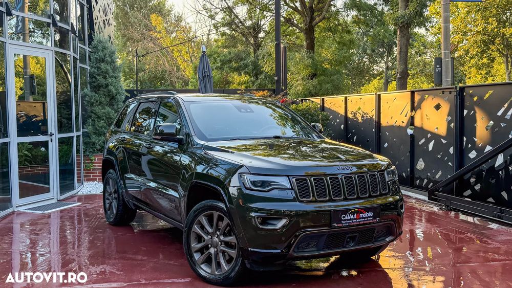 Jeep Grand Cherokee - 19