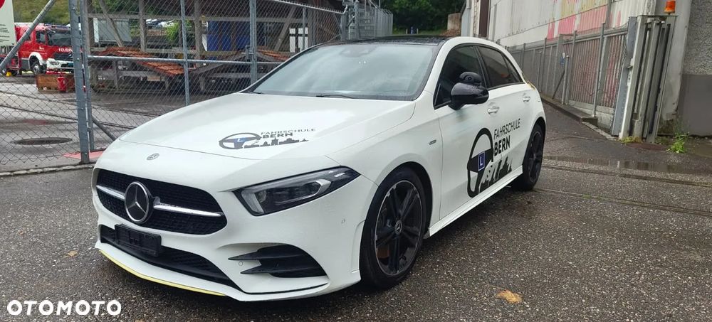 Mercedes-Benz Klasa A 250 7G-DCT AMG Line - 1