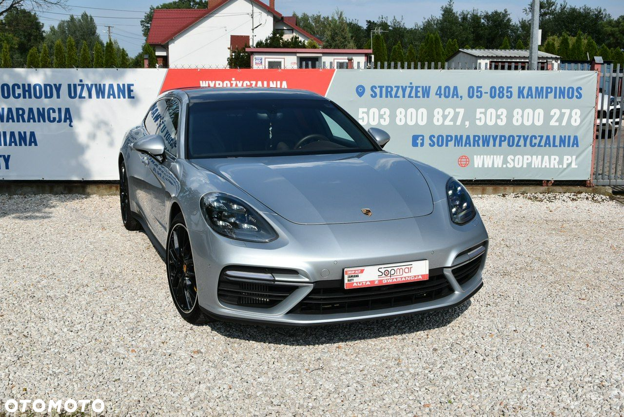 Porsche Panamera Turbo Sport Turismo - 19