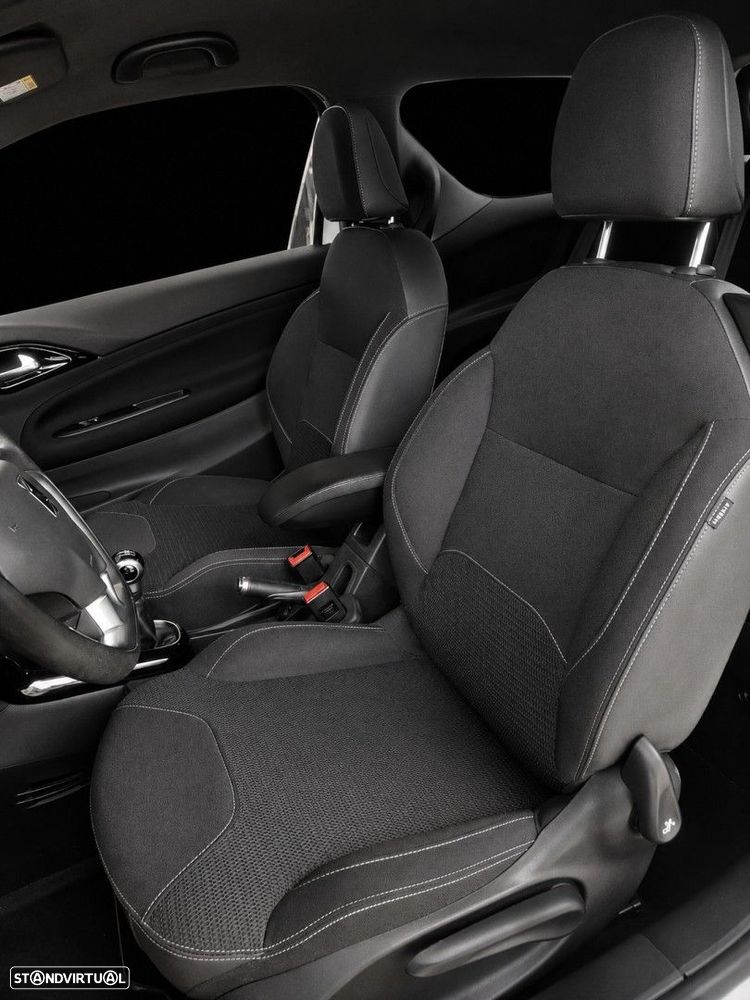 Citroën DS3 1.2 VTi So Chic - 12