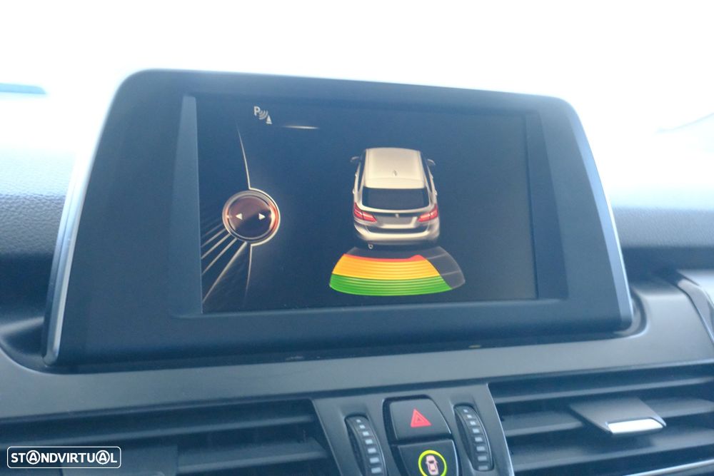BMW 216 Active Tourer d Advantage - 26
