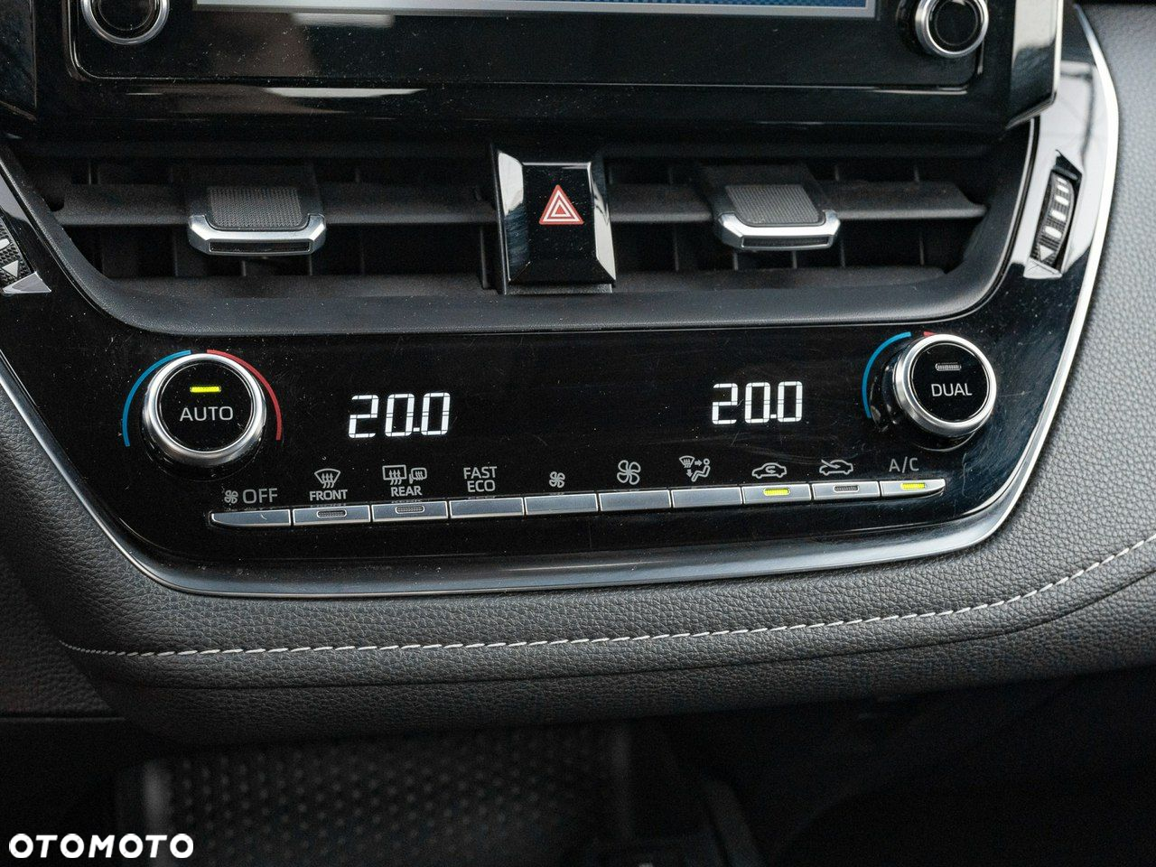 Toyota Corolla 1.8 Hybrid GPF Comfort - 20
