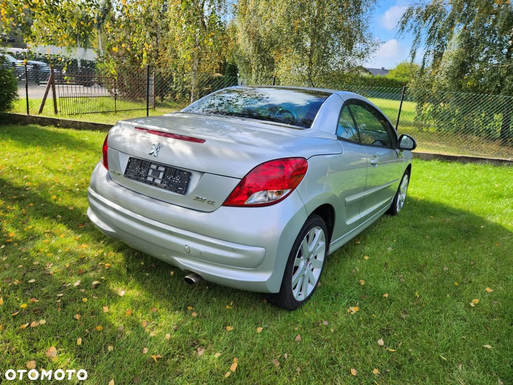 Peugeot 207 120 Automatik Sport - 17