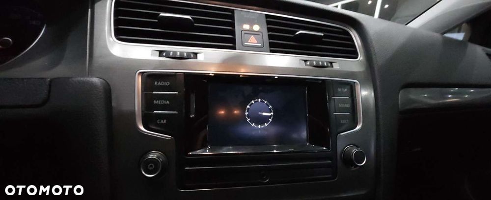 Volkswagen Golf - 28