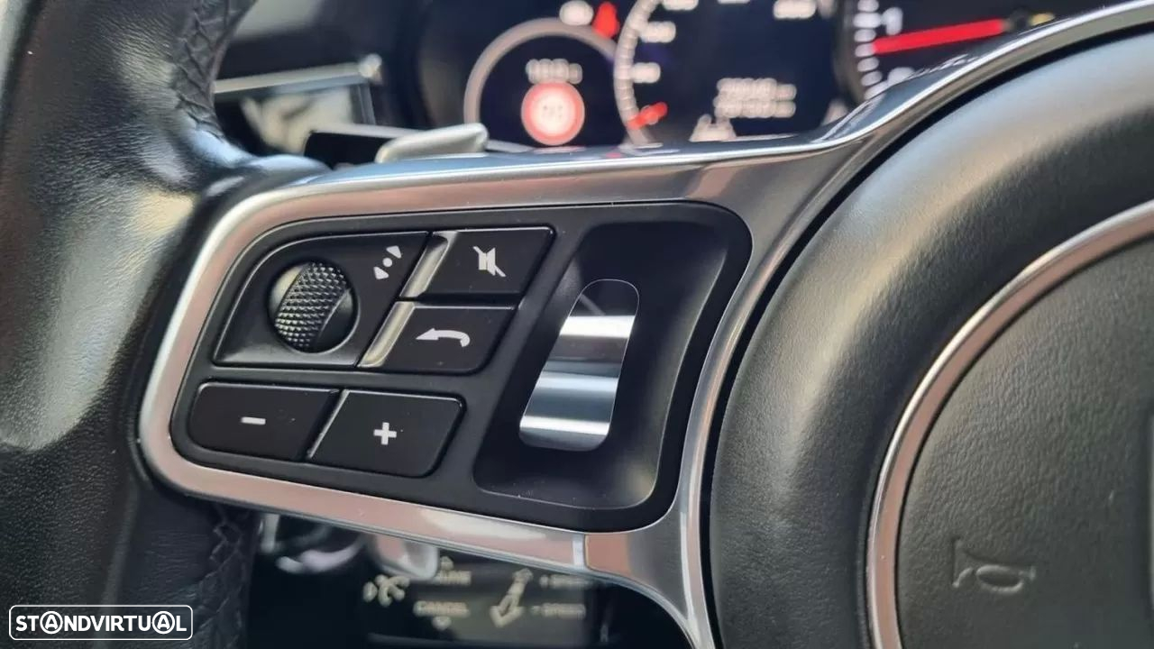 Porsche Panamera Sport Turismo 4 - 31