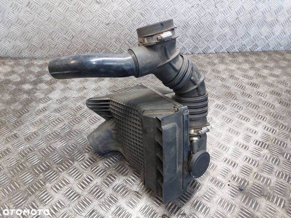 OBUDOWA FILTRA POWIETRZA RURA DOLOT MEGANE II 2.0 16V 8200369755 - 1