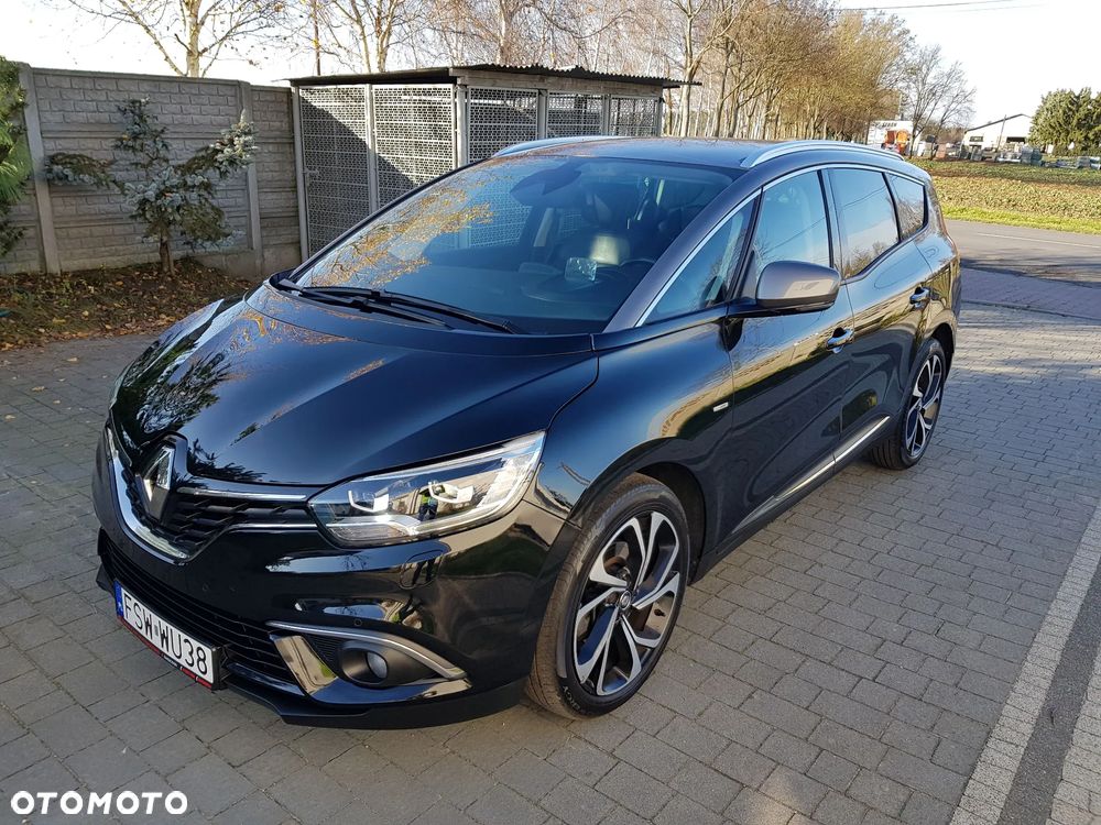 Renault Grand Scenic - 1