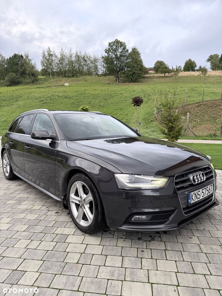 Audi A4 Avant 2013 photo 2