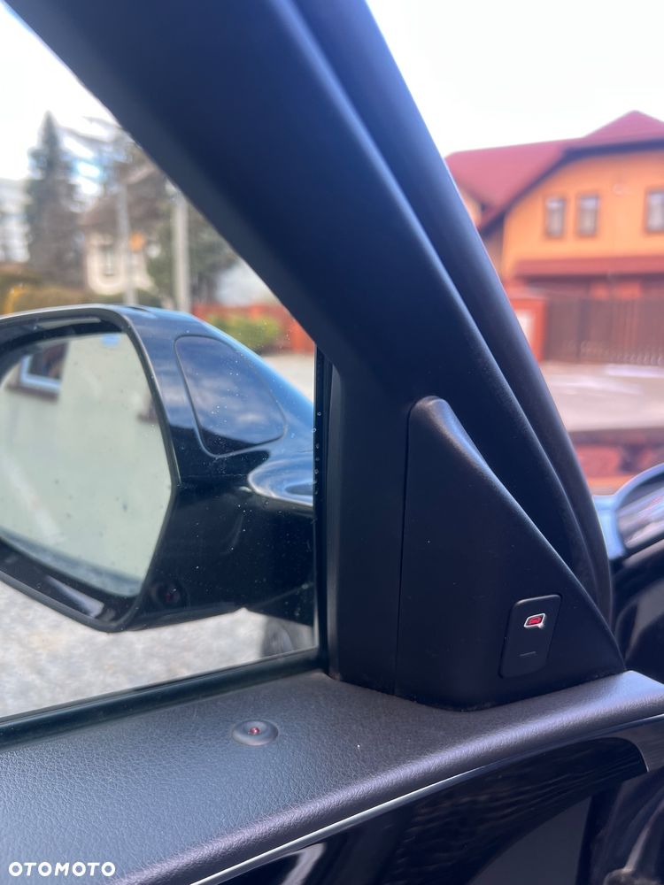 Audi A6 Avant 2.0 TDI quattro S tronic - 15