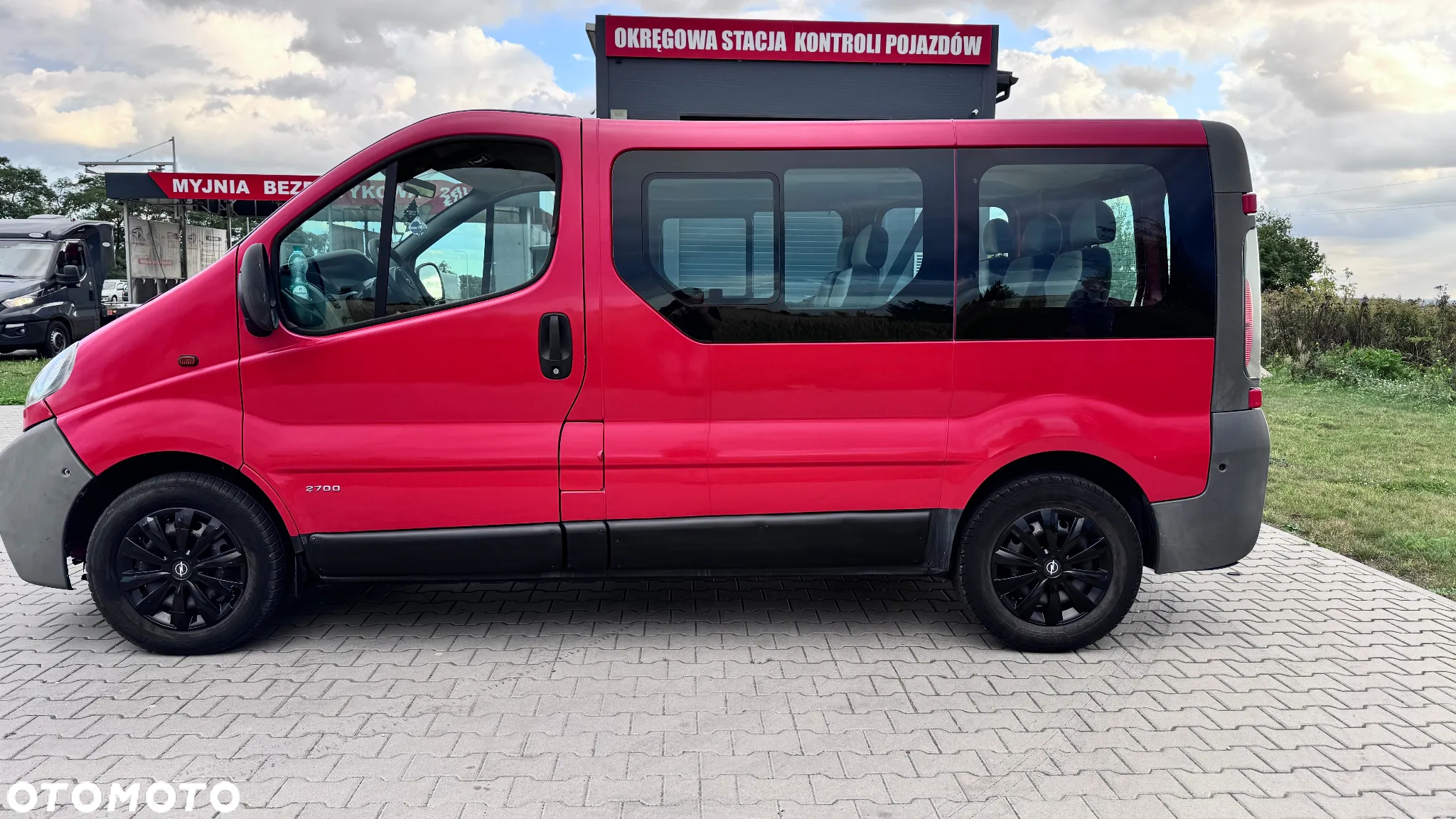 Opel Vivaro - 8