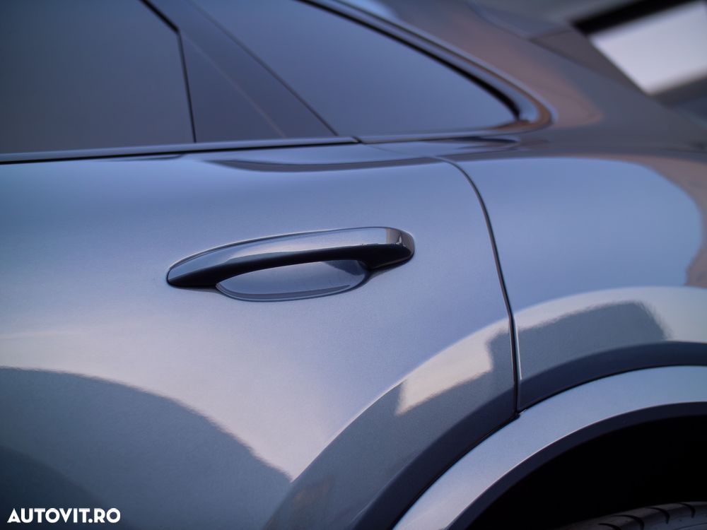Porsche Cayenne - 36
