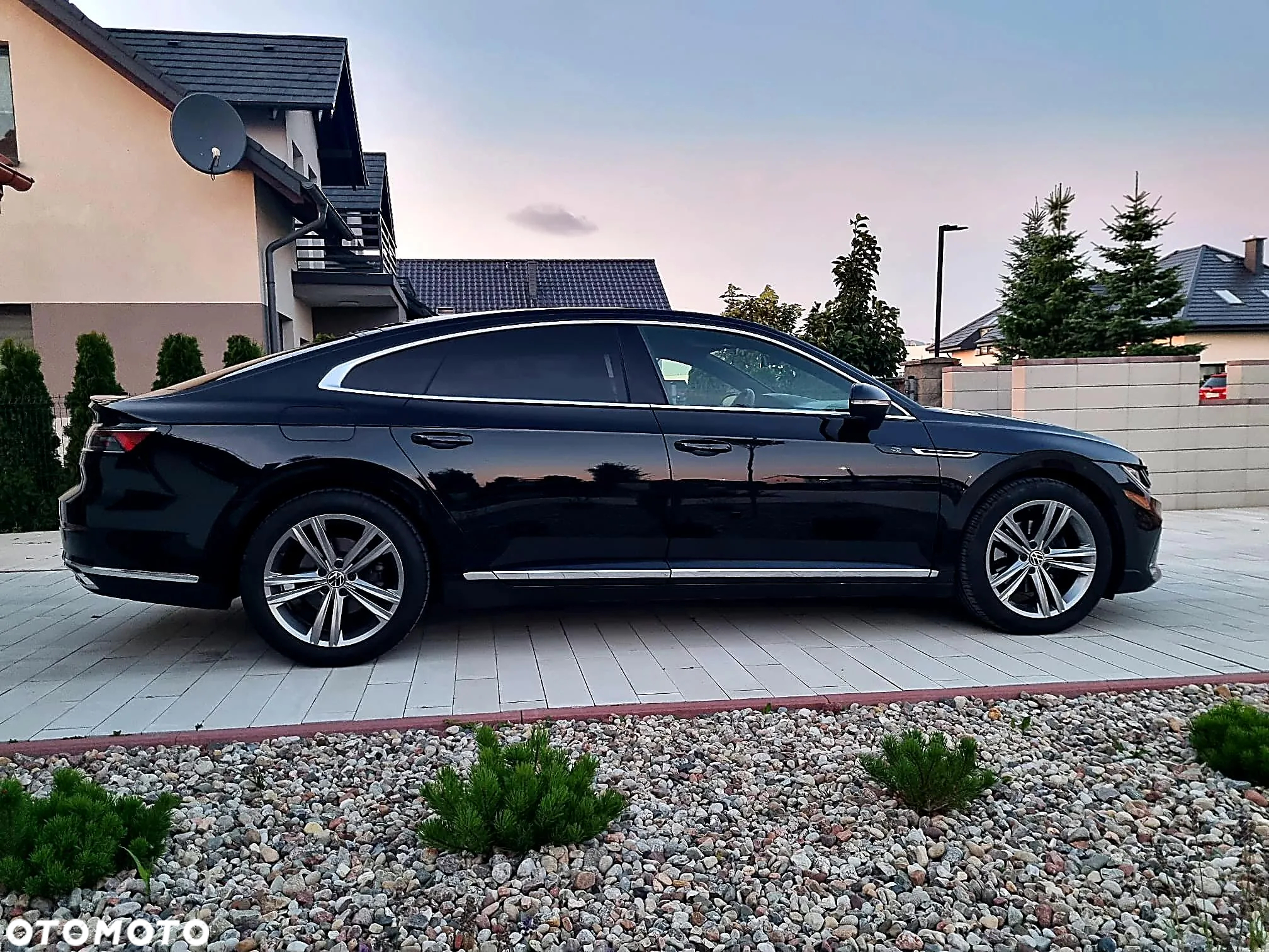 Volkswagen Arteon 2.0 TDI R-Line DSG - 10