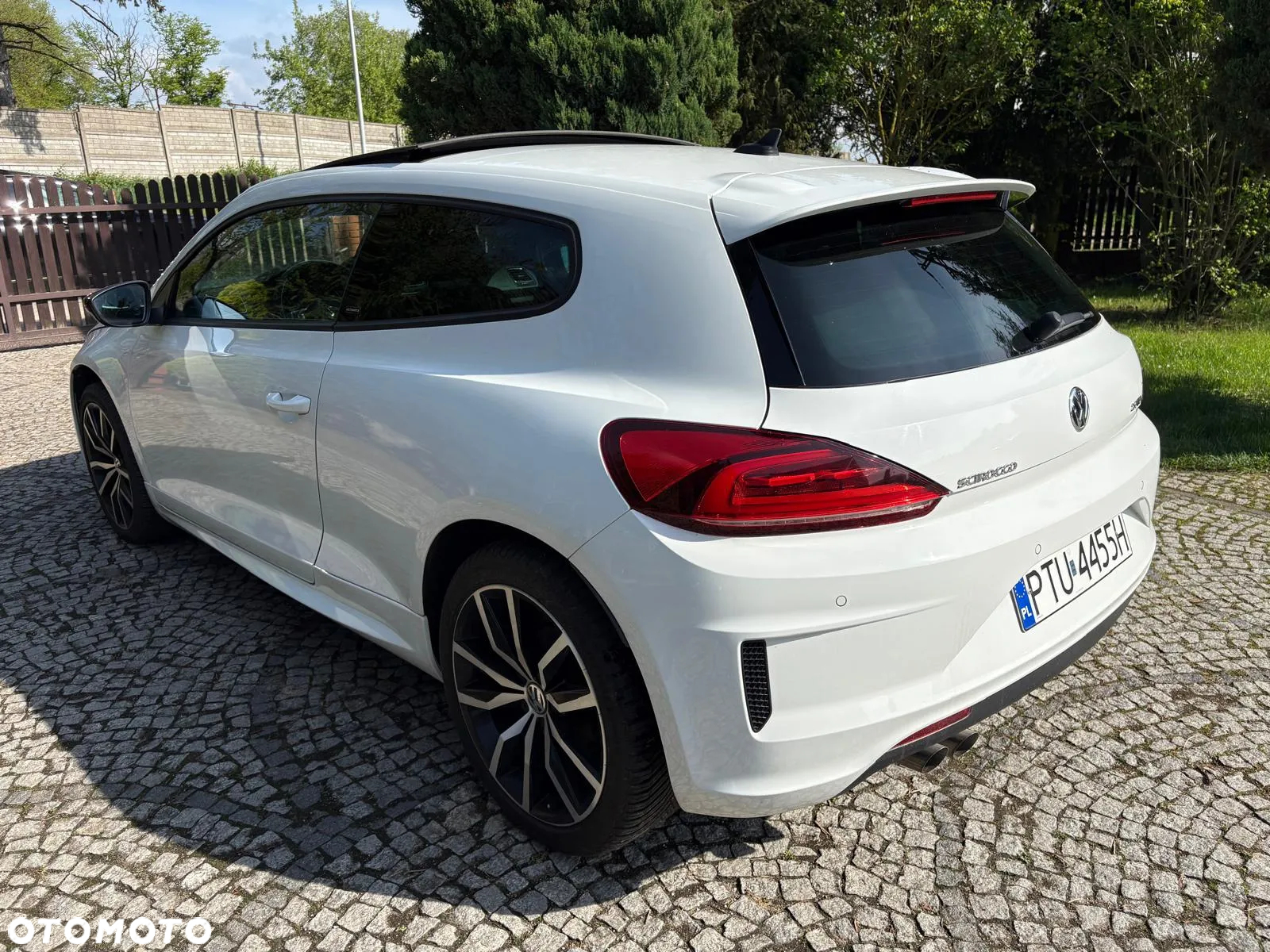 Volkswagen Scirocco 2.0 TDI (Blue Motion Technologie) DSG - 3