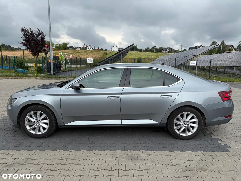 Skoda Superb 1.4 TSI ACT Ambition DSG - 4