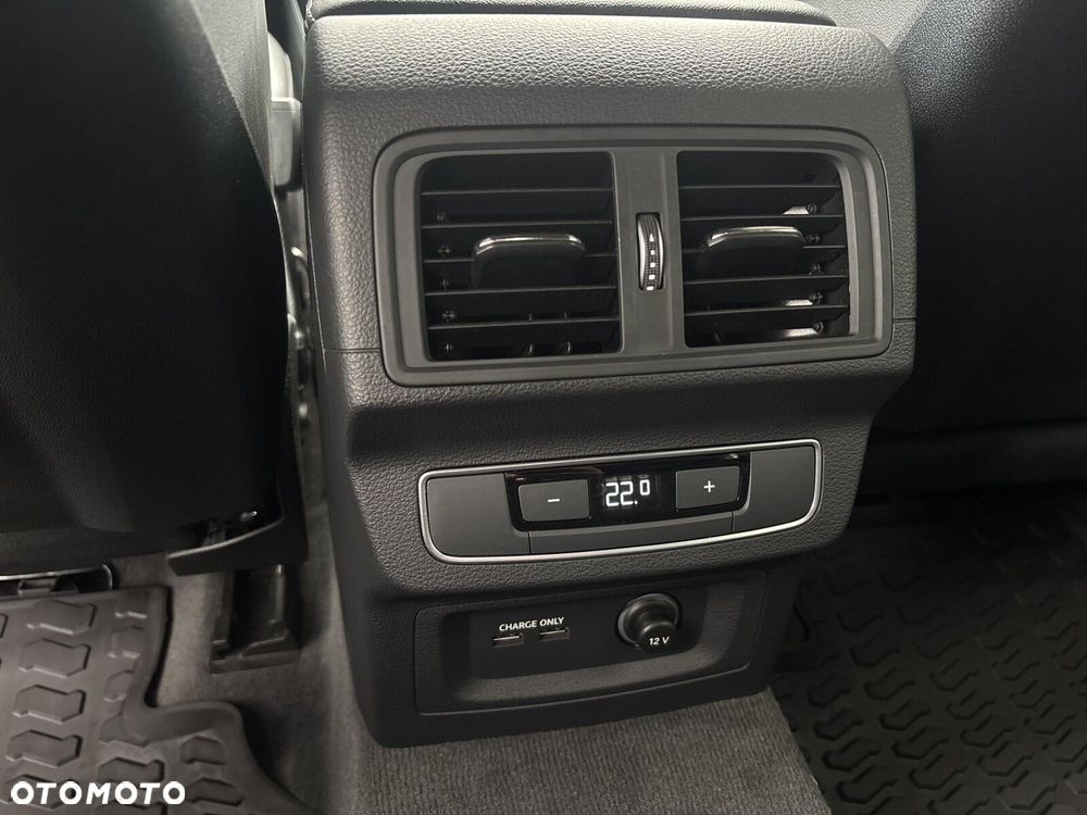 Audi Q5 Sportback - 27