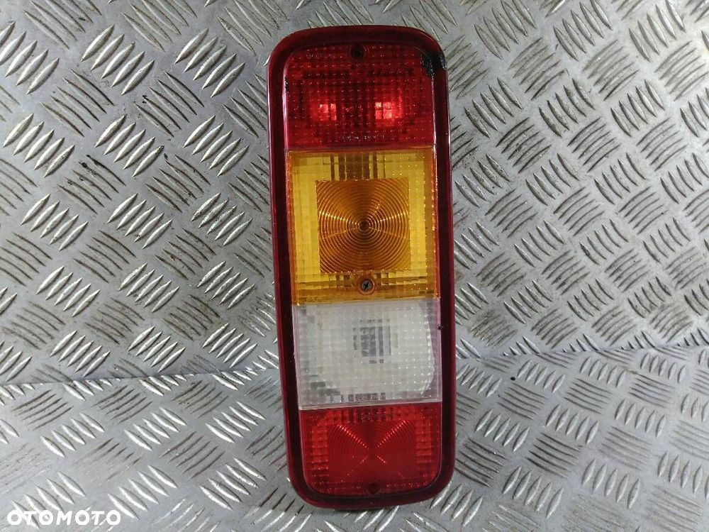 LAMPA LEWA TYLNA FS LUBLIN LUBLIN 3 - 1