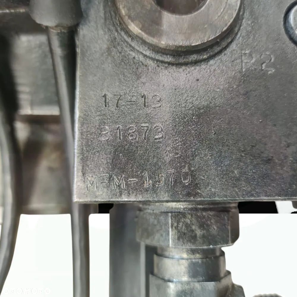 Rozdzielacz hydrauliczny 200033054068 Bucher MERLO TF 45.11 - 21