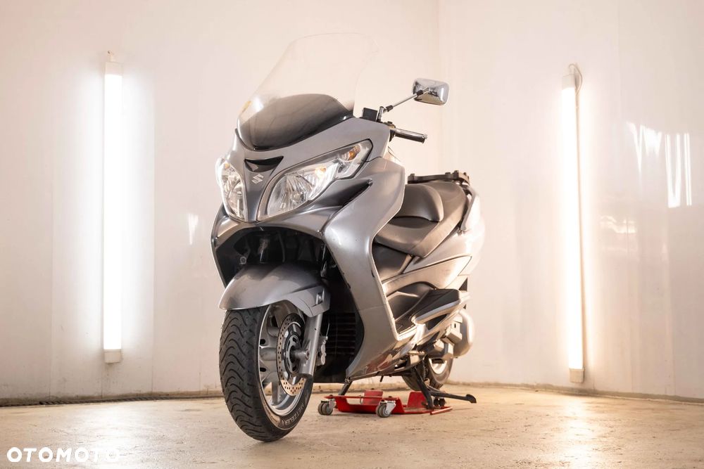 Suzuki Burgman - 1