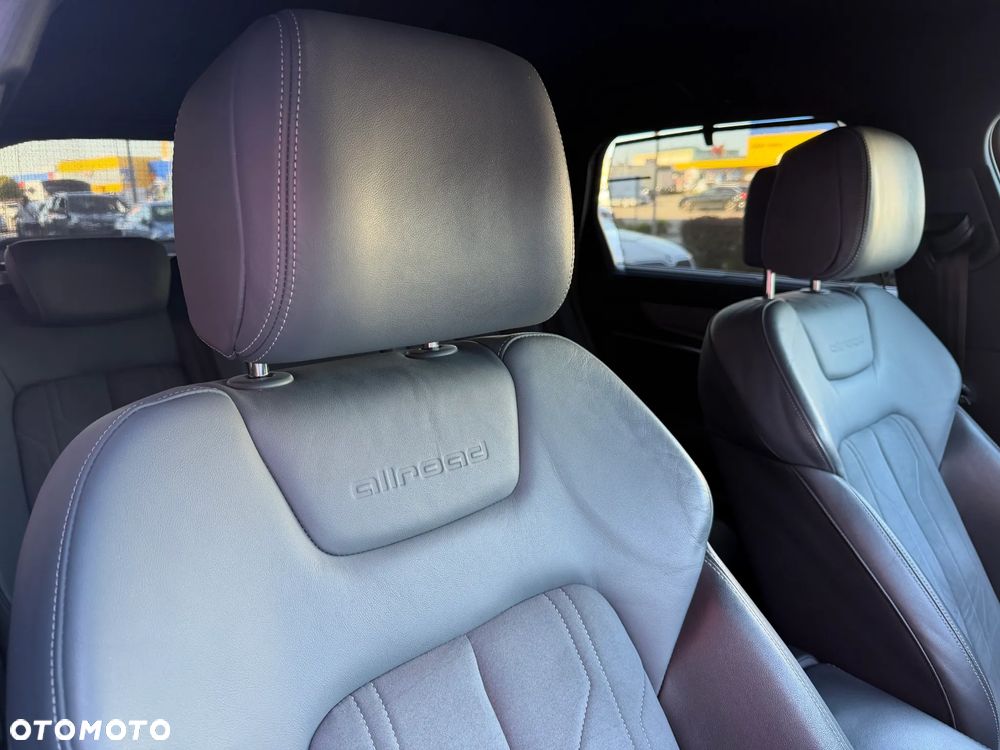 Audi A6 Allroad - 25