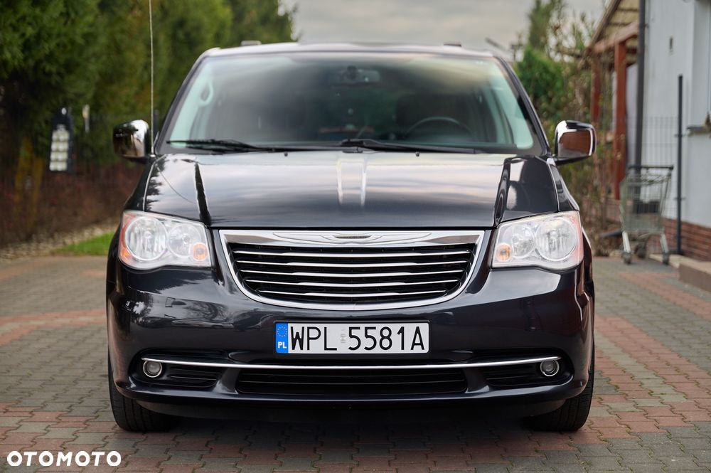 Chrysler Town & Country 3.6 Limited - 6