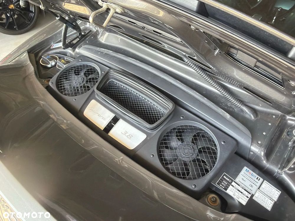 Porsche 911 Carrera 4S PDK - 17