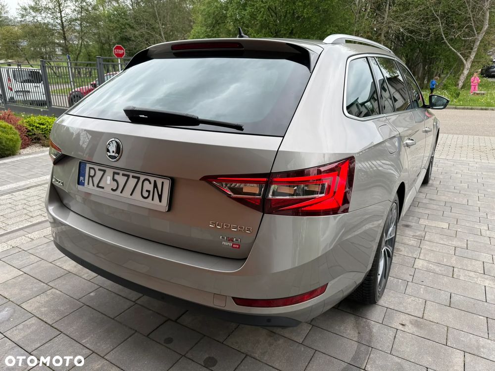 Skoda Superb 2.0 TDI SCR 4x4 L&K DSG - 3
